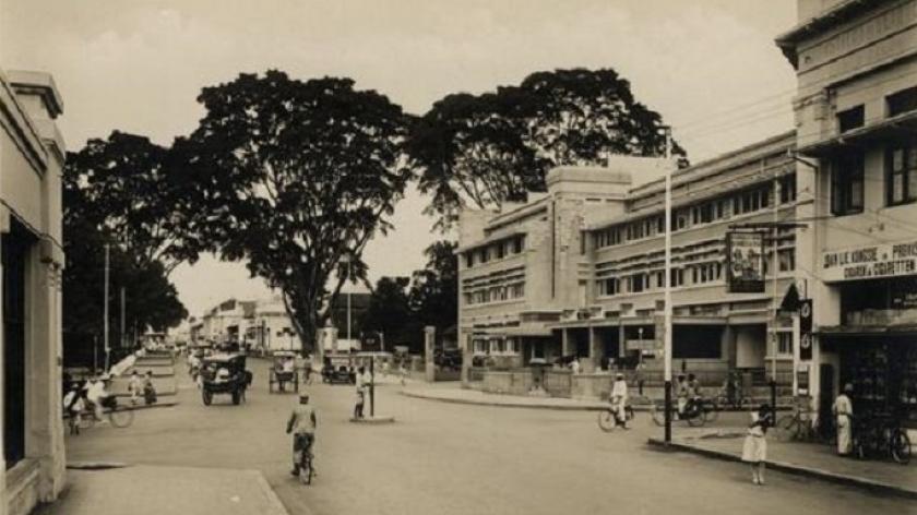 Grand Hotel Preanger on Groote Postweg in Bandung around 1935. (Collection KITLV 1400397, source digitalcollections.universiteitleiden.nl)