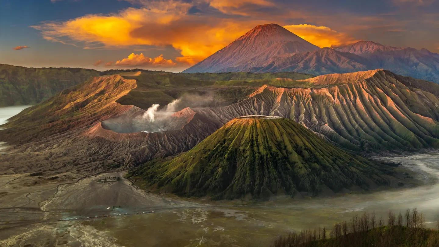 the beauty of mount bromo with java private tour