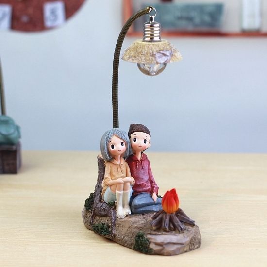 Picture of Lovers figure - Camping