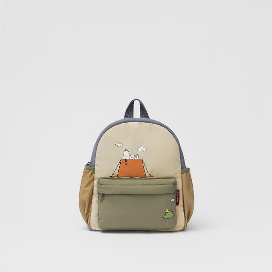 Picture of Cartoon Snoopy Backpack .