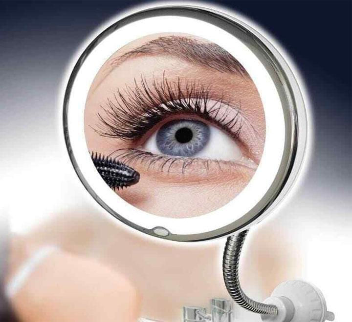 Magnifying Flexible Mirror With LED Light