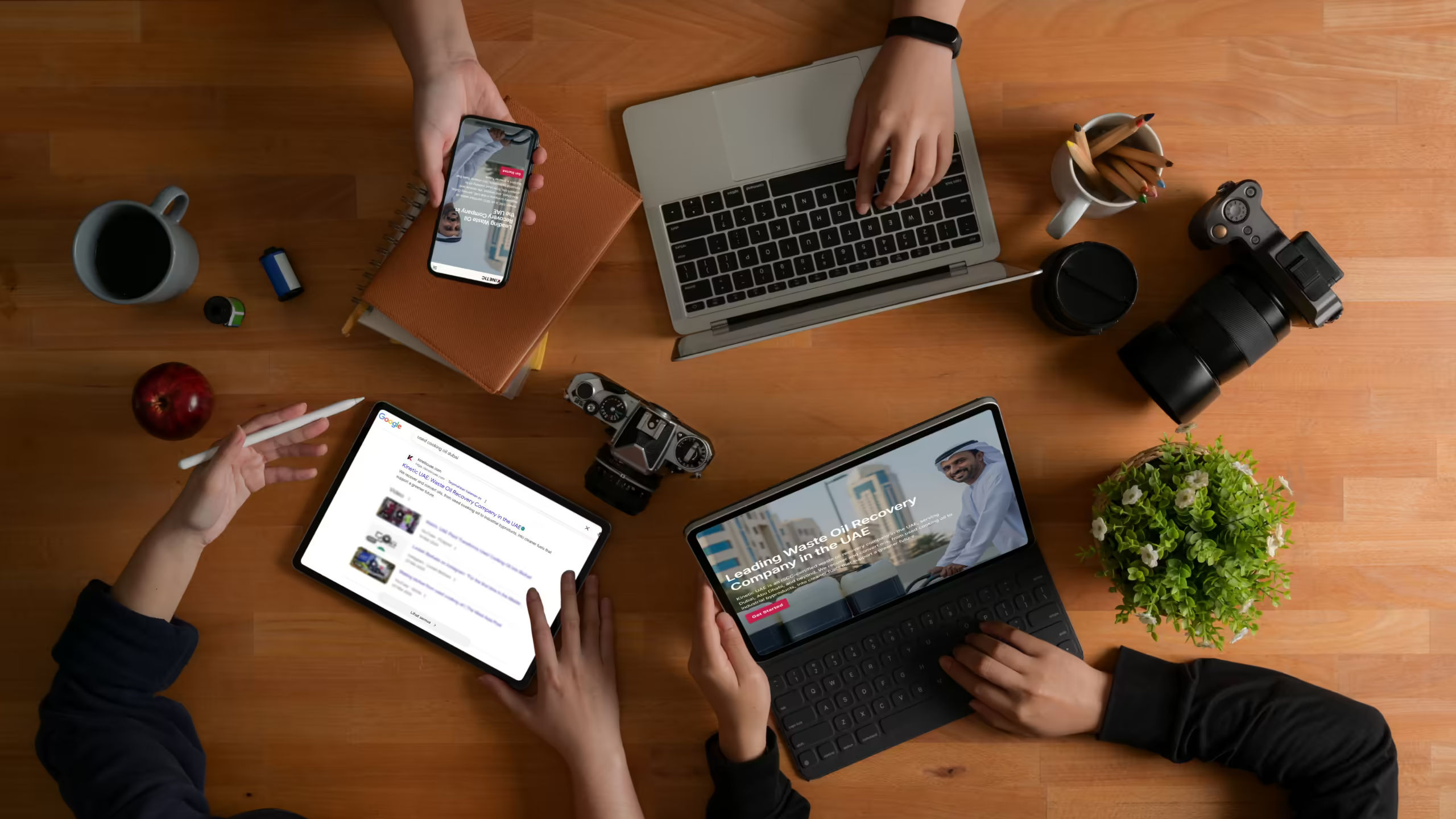 Web agency collaboration desk setup