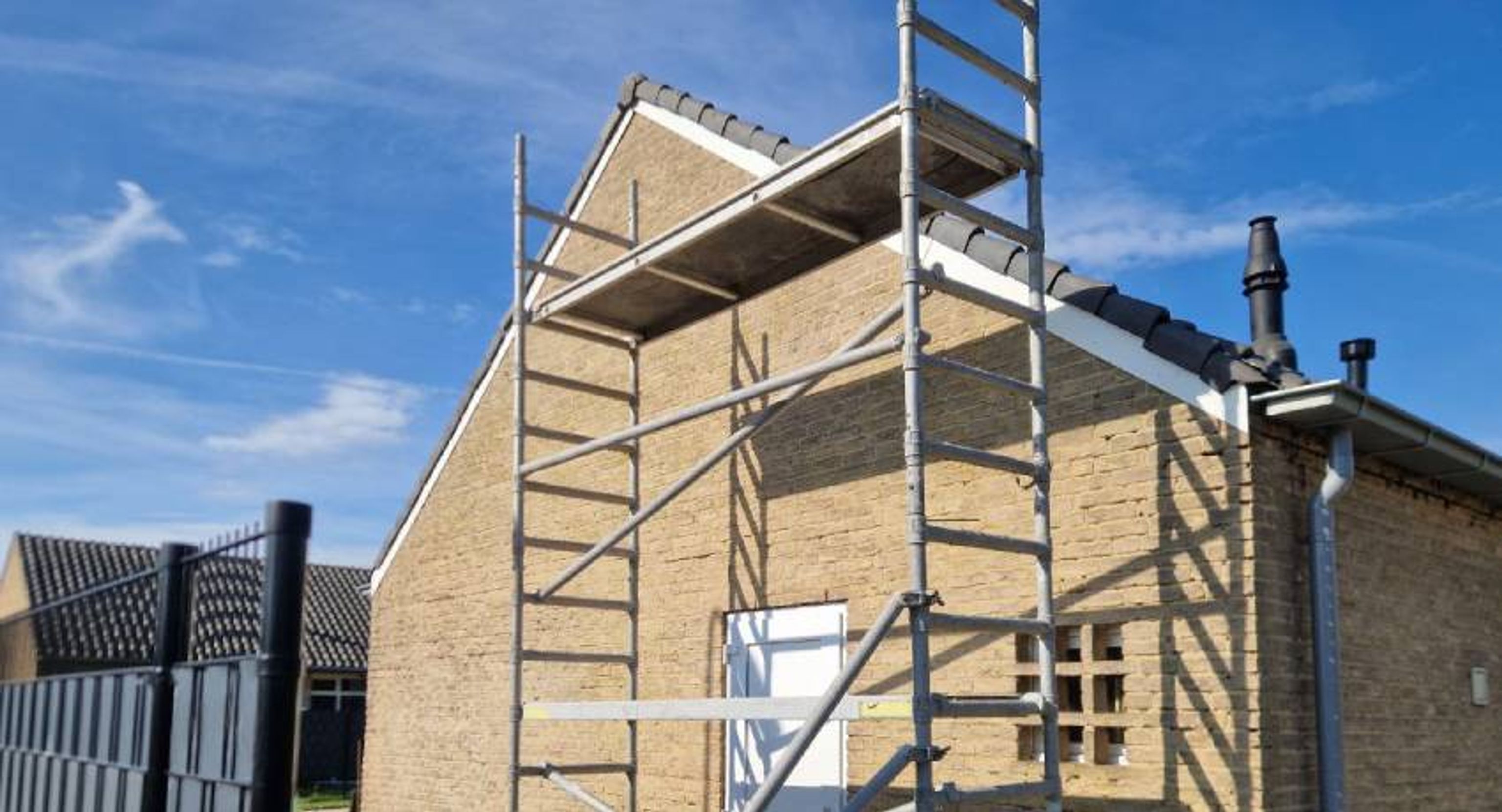 Portfolio project - gevel zandstralen en voegwerk herstellen in Maurik