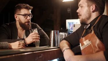 Annoying Things People Do To Piss Off Bartenders - Comments About Their Appearance Annoying Things People Do To Piss Off Bartenders - Comments About Their Appearance