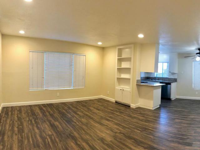 Modern Recessed Lights, Built in Bookcase