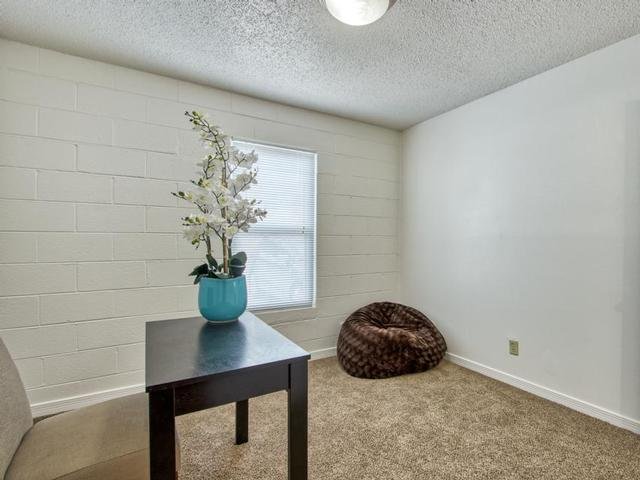 Property Tour Photo 26