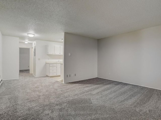 Property Tour Photo 16