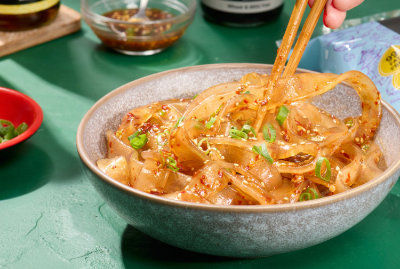 Rice Noodles with Garlic Chilli Oil