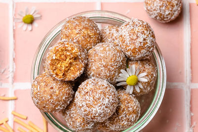 Salted Caramel Bliss Balls with Crunchy Noodles