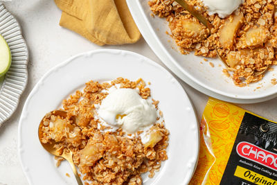 Chang’s Apple Crumble