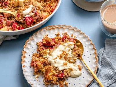 Chang’s Apple and Rhubarb Crumble