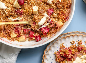 Changs-Apple-and-Rhubarb-Crumble-10.jpg