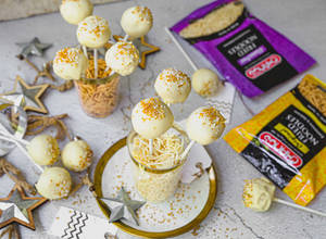 Crispy-Noodle-Cake-Pops-9792.jpg