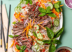 Vermicelli-Noodle-Salad-with-Sliced-Steak-7.jpg