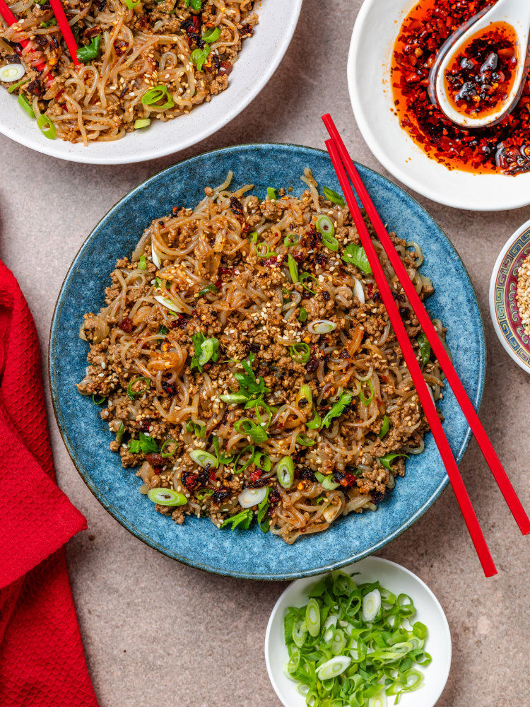 20-Minute Garlic Beef with Lo-Cal Noodles