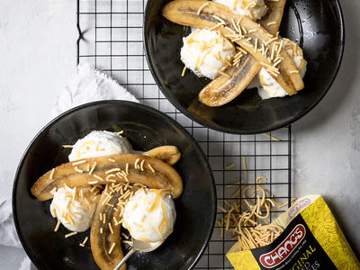 Banana Split with Maple Syrup and Fried Noodles