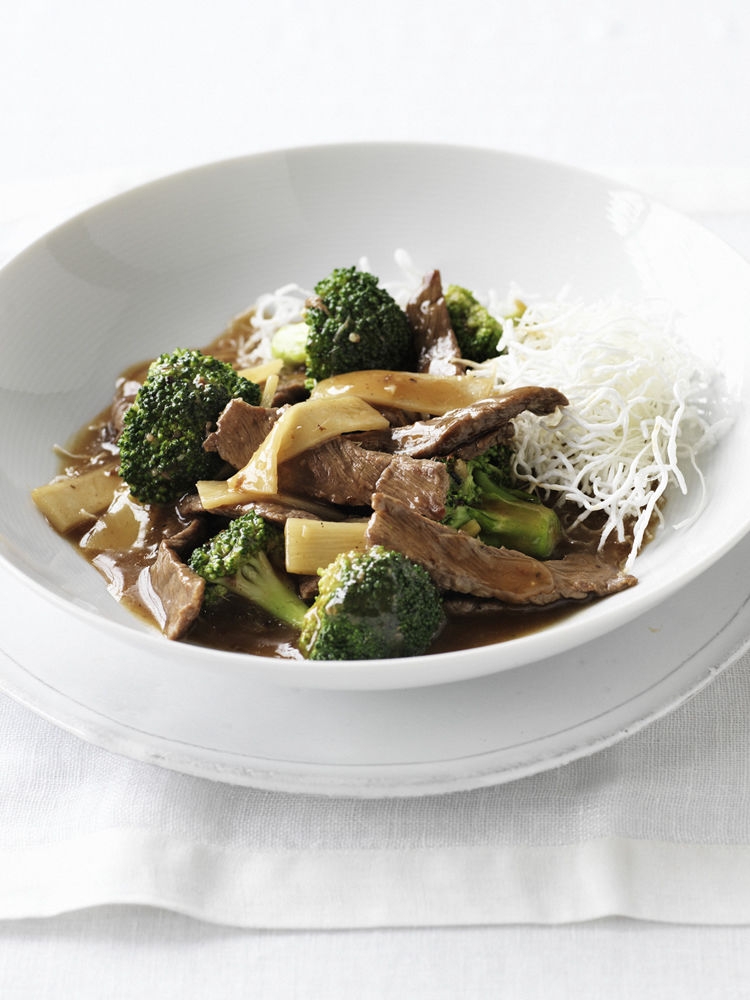 Beef with Broccoli on Crispy Noodles