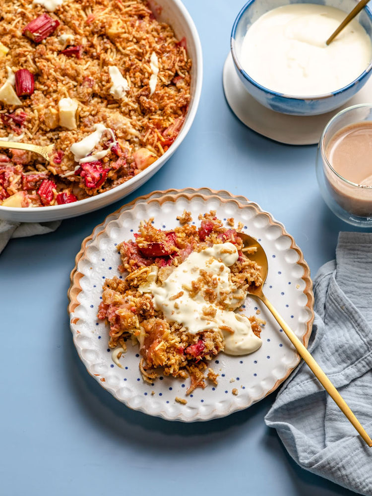Chang’s Apple and Rhubarb Crumble Chang’s Apple and Rhubarb Crumble