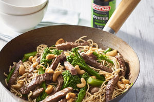 Beef, broccolini and cashew stir fry