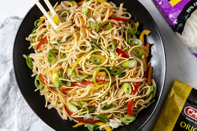 Rainbow Vegetarian Pad Thai with Crispy Noodles recipe from Changs
