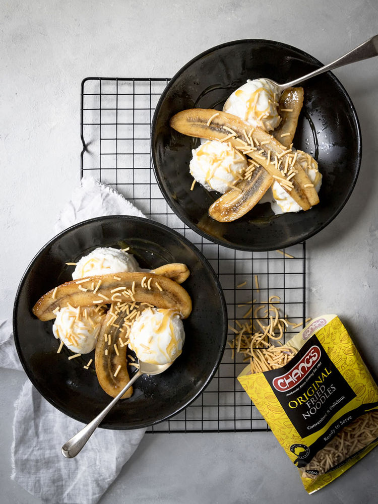 Banana Split with Maple Syrup and Fried Noodles