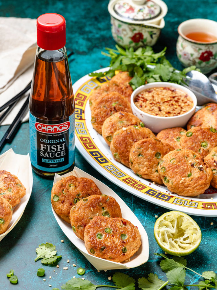 Thai Fish Cakes with Dipping Sauce