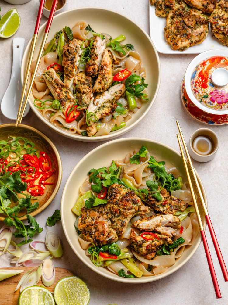 Lemongrass Chicken with Stir-Fried Greens & Super Lo-Cal Noodles Lemongrass Chicken with Stir-Fried Greens & Super Lo-Cal Noodles