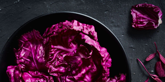 We supply daily, freshly prepared and Leafy Salads food ready to go from the deli counter at your local supermarket.