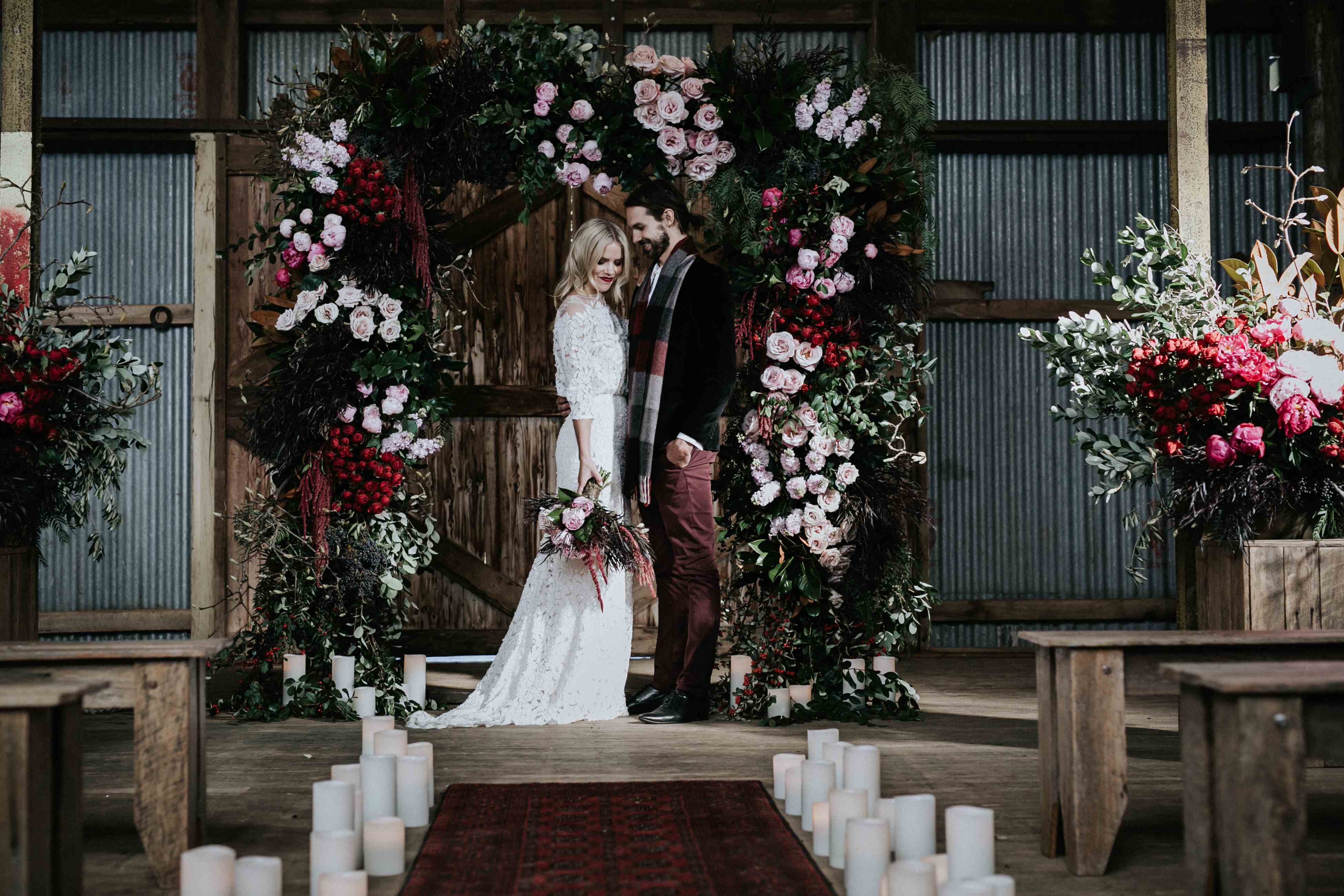 Cozy winter wedding with red wine, bonfires, and long-sleeved dresses