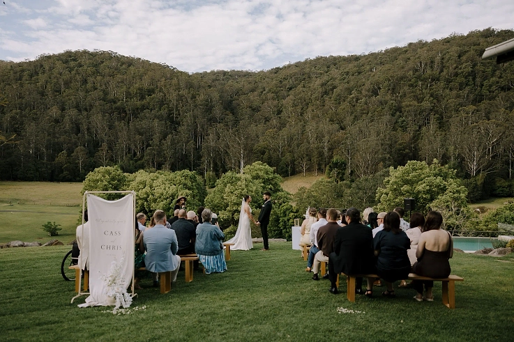 Dreamy outdoor wedding ceremonies at Bebeah Farm - the ultimate DIY wedding venue.