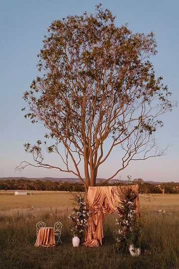The views and sunsets at Zensi Retreat provide a perfect ceremony backdrop.