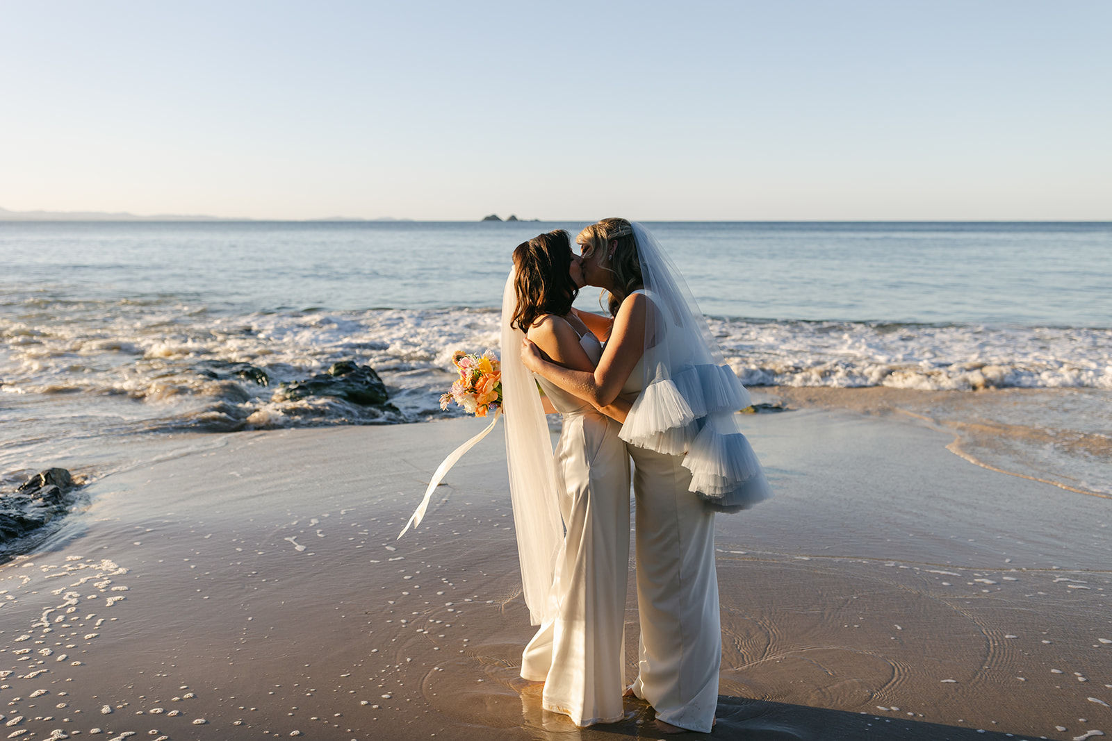 A perfectly planned elopement in Byron Bay, NSW