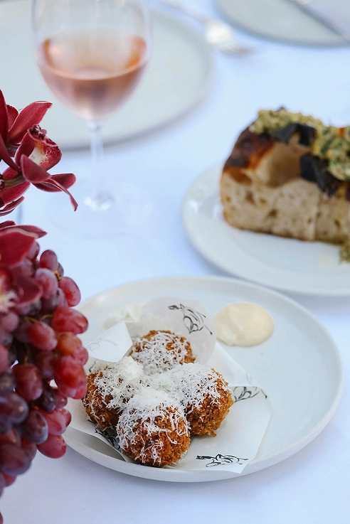 Mudgee weddings at Blue Wren Farm, NSW