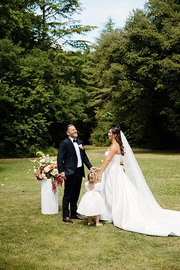 garden party wedding at Mayfield Vineyard in Orange