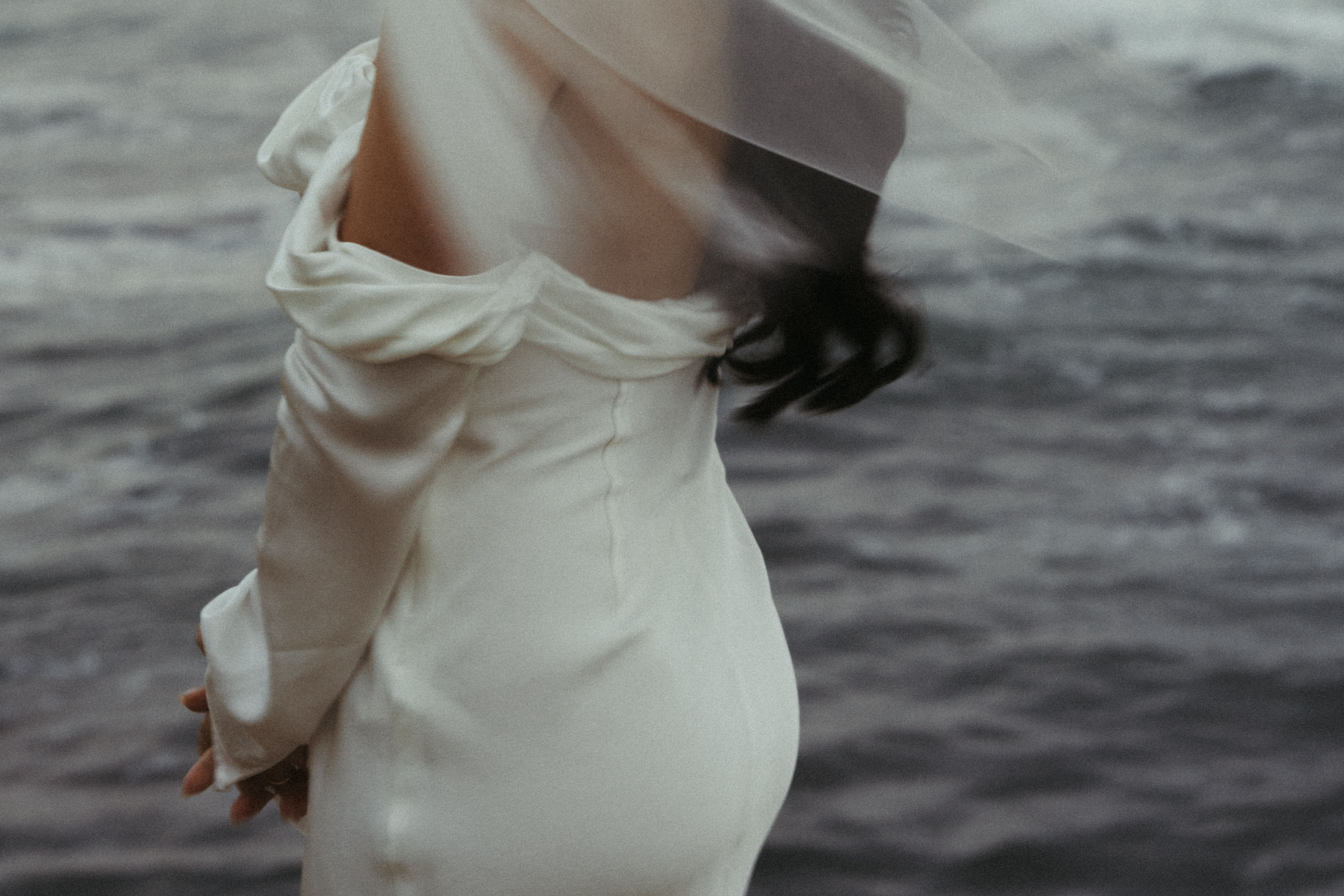 when to buy wedding dress