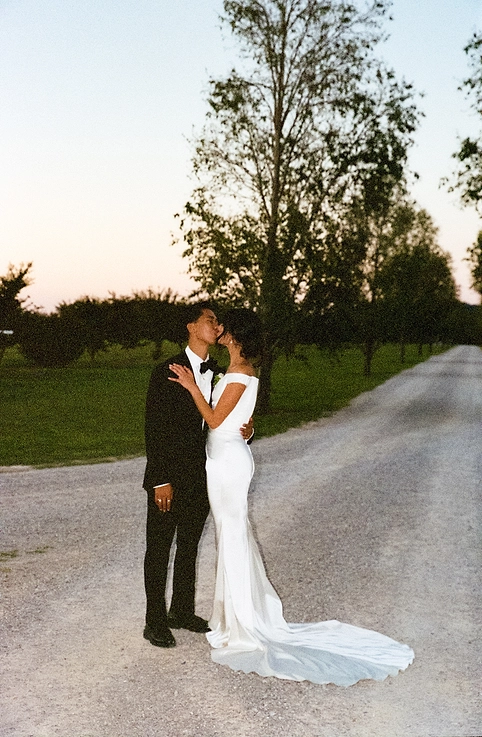 bride and groom portraits at Blue Wren Farm in Mudgee