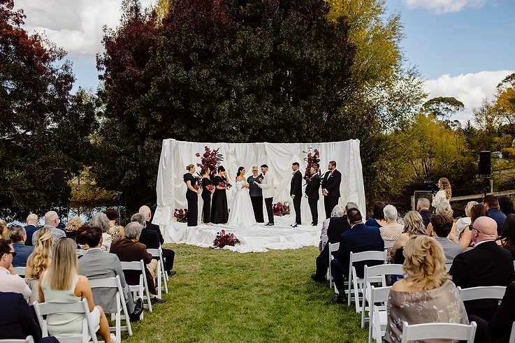 The elegant ceremony setup at Banksia Orange for Sarah and Dom