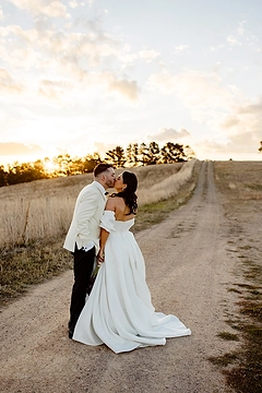 wedding portraits at Banksia Orange
