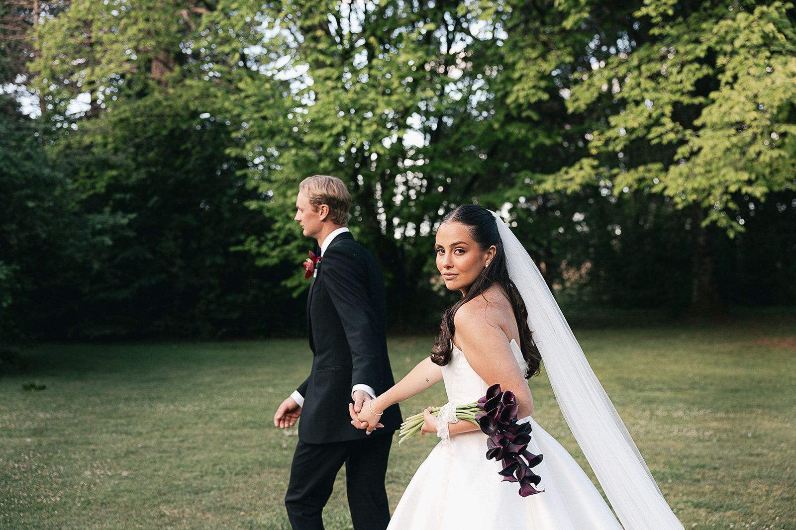 Tara + Ollie - Mayfield Vineyard