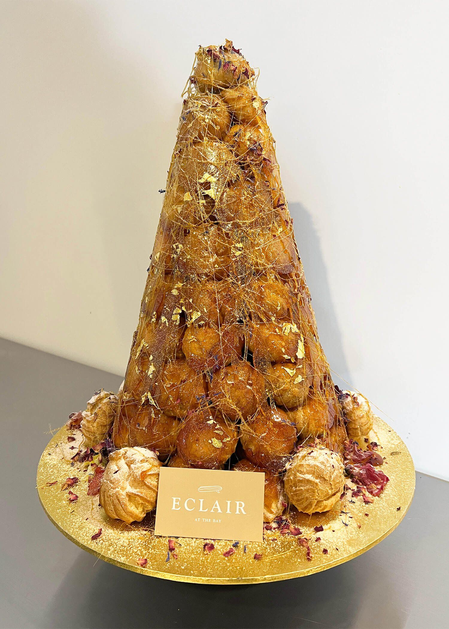 Eclair at the Bay