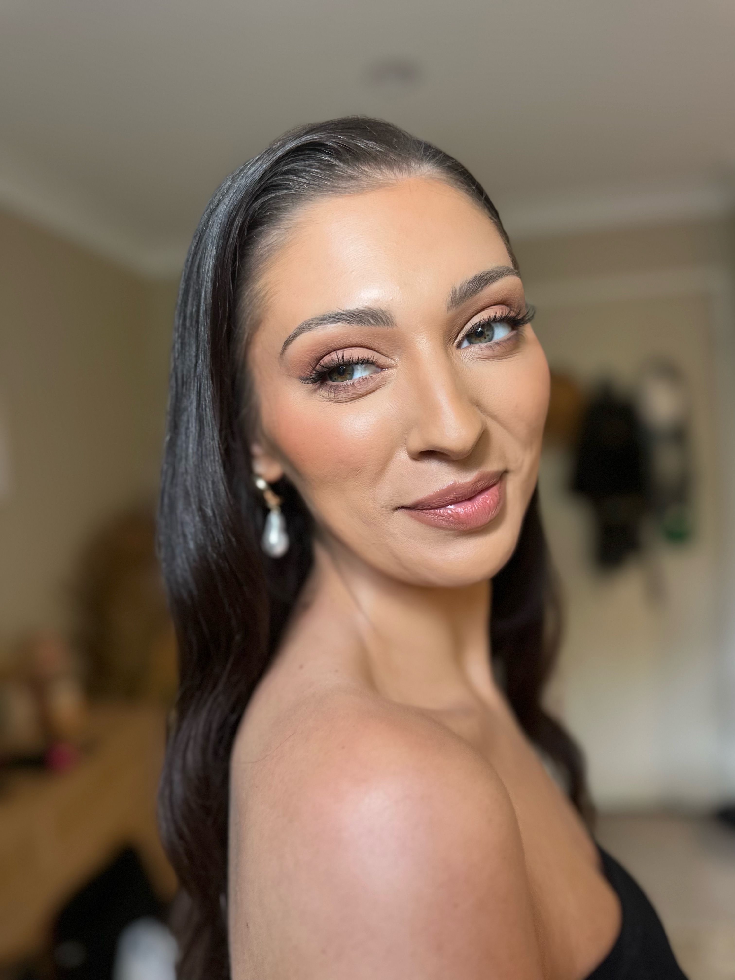 Louise Antonjuk Hair & Makeup