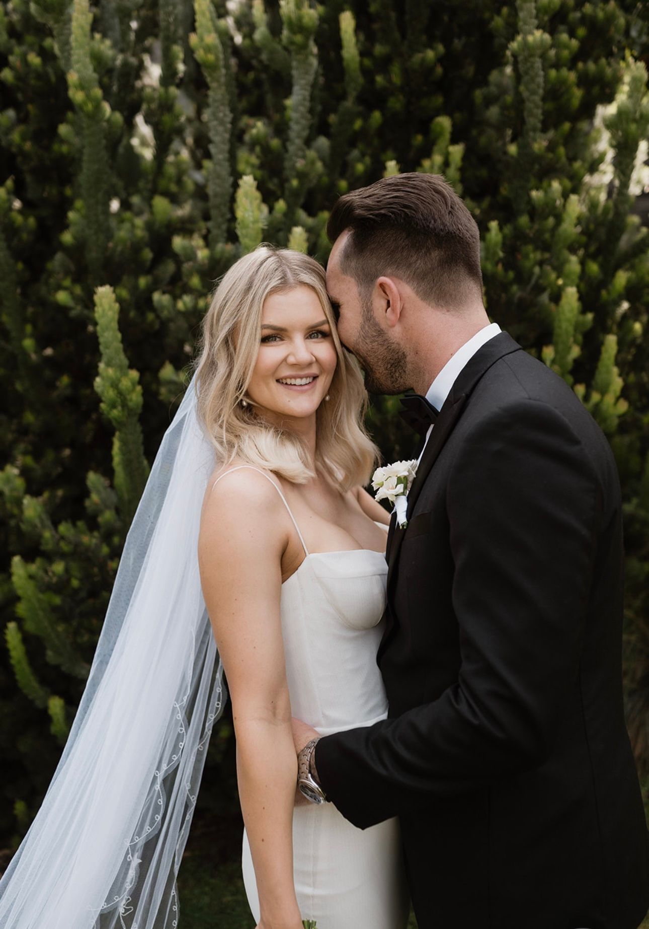 Louise Antonjuk Hair & Makeup