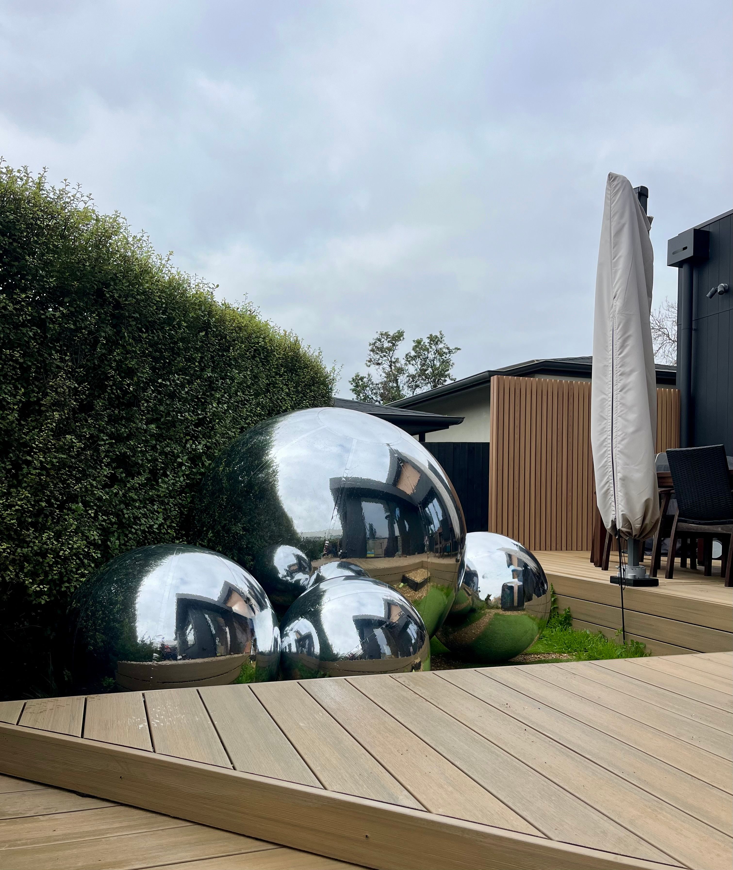 Shiny Sphere Studio