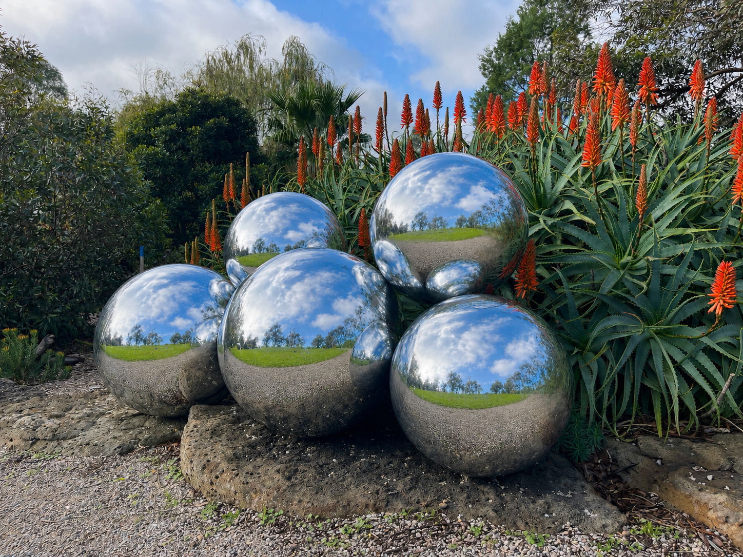 Shiny Sphere Studio