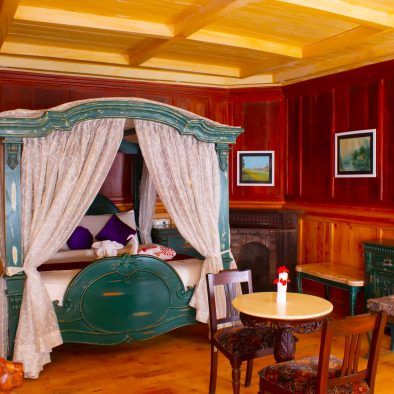honeymoon-suite-rooms-ooty