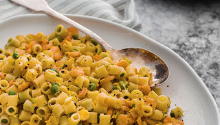 Fried Egg Ditalini With Shrimps and Peas