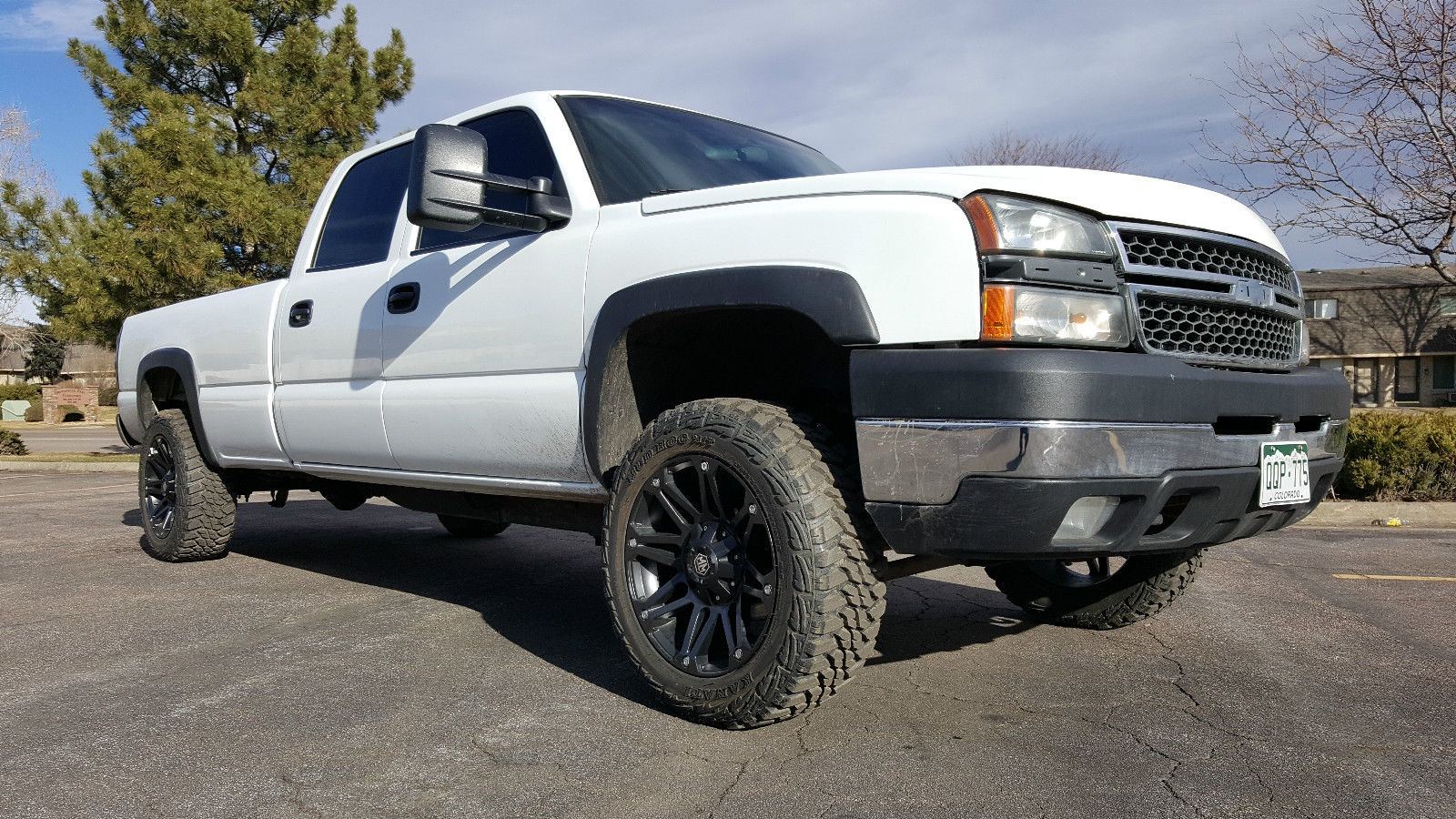 For sale: 2006 Chevy Silverado 2500hd 6.0 Auto Crew Cab Longbed 4×4