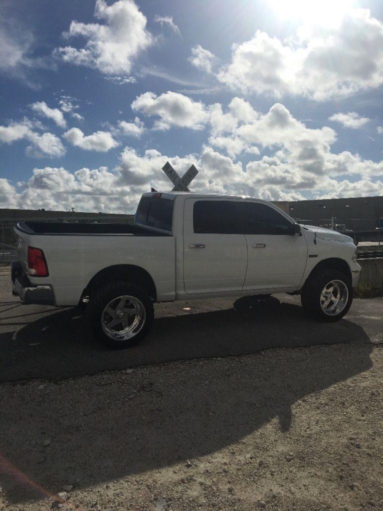 Leather seats 2016 Ram 1500 Bighorn lifted