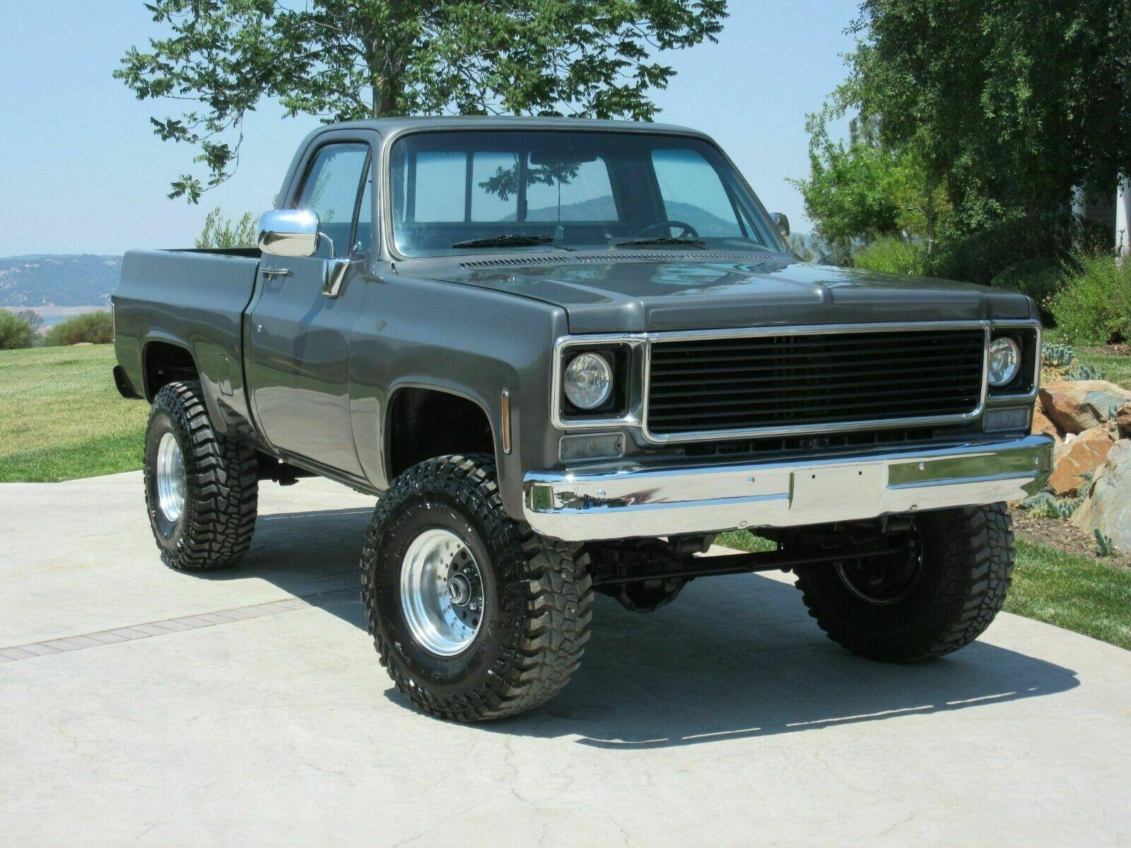 For sale: 1975 Chevrolet C/K Pickup 1500 4×4 Short Bed lifted [Freshly