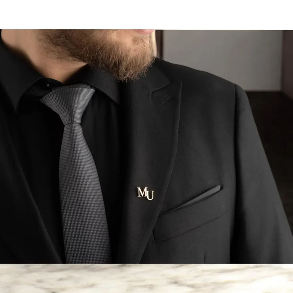 INZAVY The Executive Monogram Pin